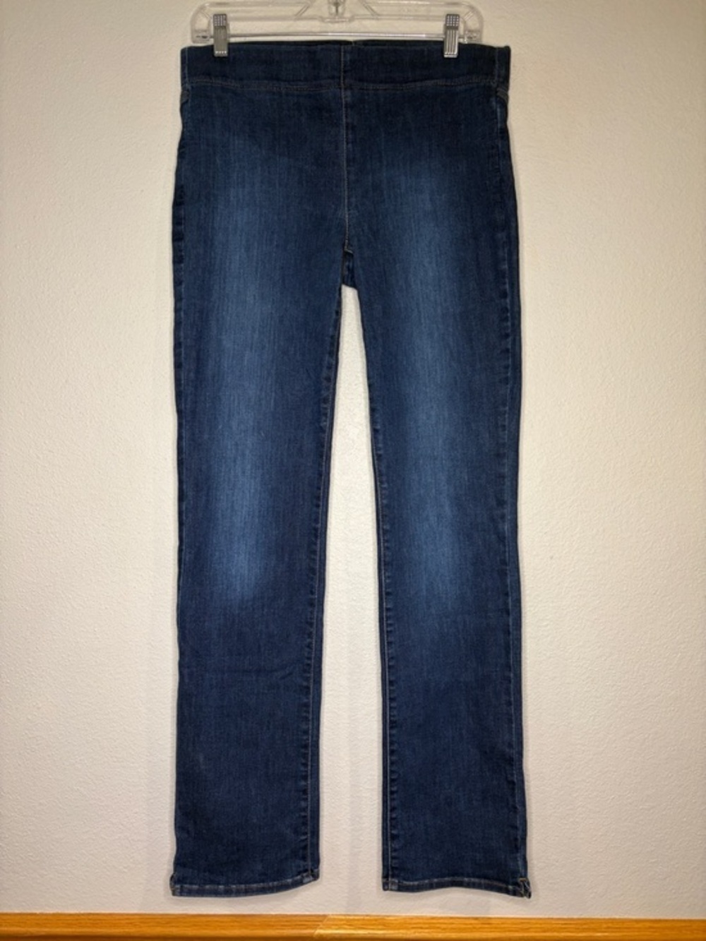 NYDJ stretch pull on denim jeans slimming panel lift/tuck straight leg 8